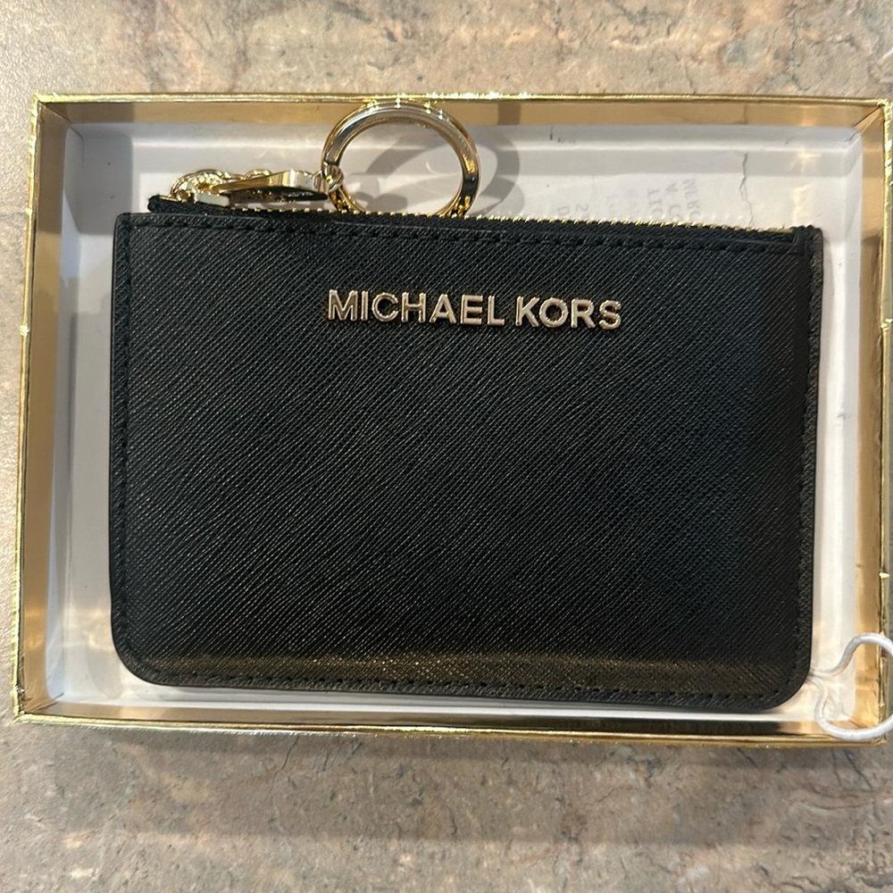 Michael Kors jet set travel